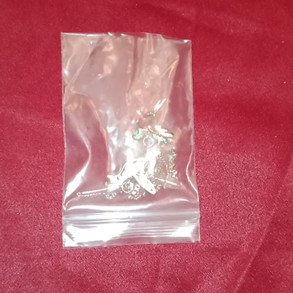 LAST 1! 2XHP! NWT Pink Hummingbird Chain Earrings! - Picture 5 of 8